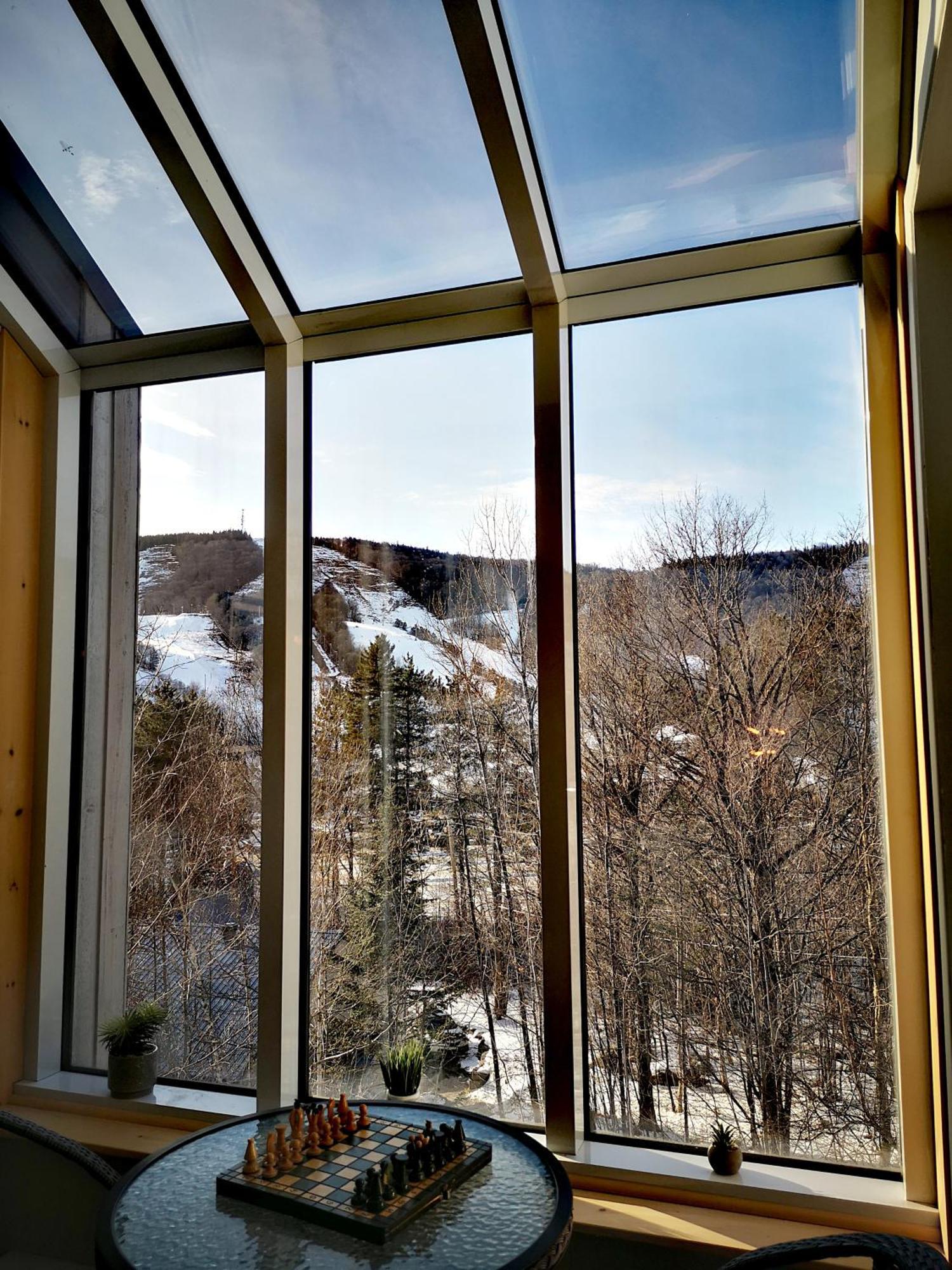 Condo Sur 2 Niveaux Avec Magnifique Vue Sur La Montagne Stoneham Eksteriør bilde